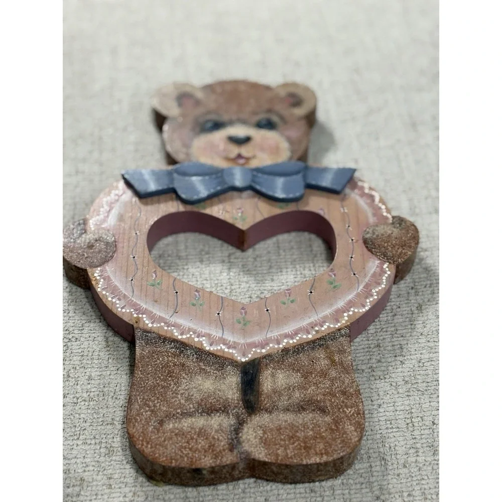 Rustic Wooden Teddy Bear Heart Frame Folk Art Country Cottage Wall Decor